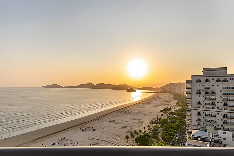 Flat with pool sea view of Praia de Santos