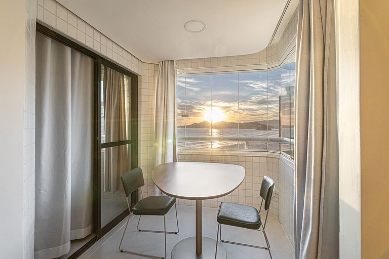 ARK • Alto padrão com vista para o mar • Exclusivo
