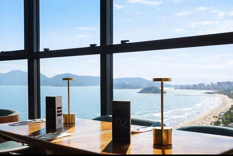 ARK • Alto padrão com vista para o mar • Exclusivo